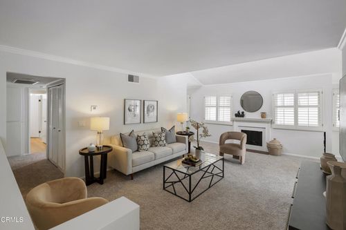 unit-7-10518 Sunland Blvd, Sunland, CA, 91040-1946 | Card Image