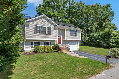 15 Meadow Rd, Hope, RI, 02831-1726 | Card Image