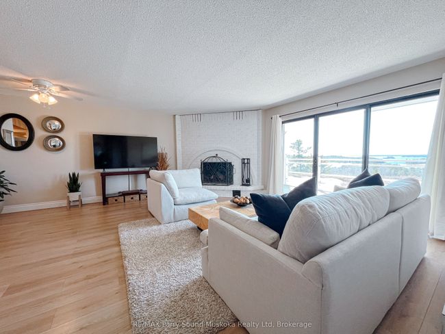 2C - 20 Ryder Dr, Condo with 2 bedrooms, 2 bathrooms and 1 parking in McDougall ON | Image 4