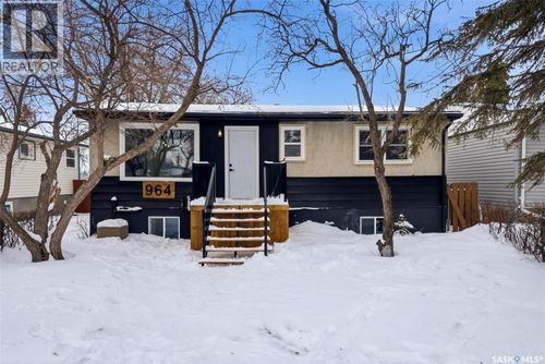 964 Royal St, Regina, SK, S4T4Z6 | Card Image
