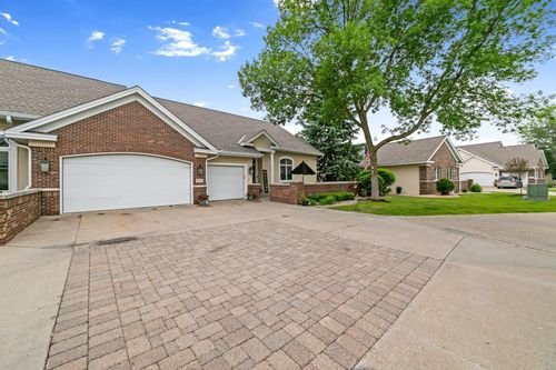 16717 49th Pl N, Plymouth, MN, 55446-1735 | Card Image