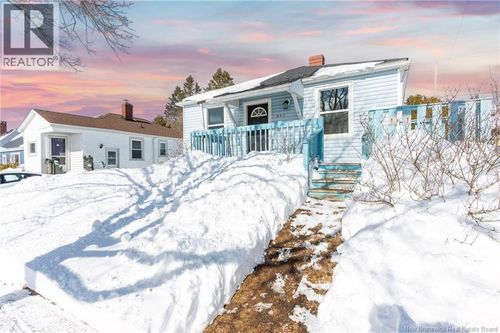 457 Mansfield St, Saint John, NB, E2M3A3 | Card Image