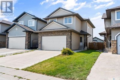 110 Ashworth Cres, House other with 5 bedrooms, 4 bathrooms and null parking in Saskatoon SK | Image 2