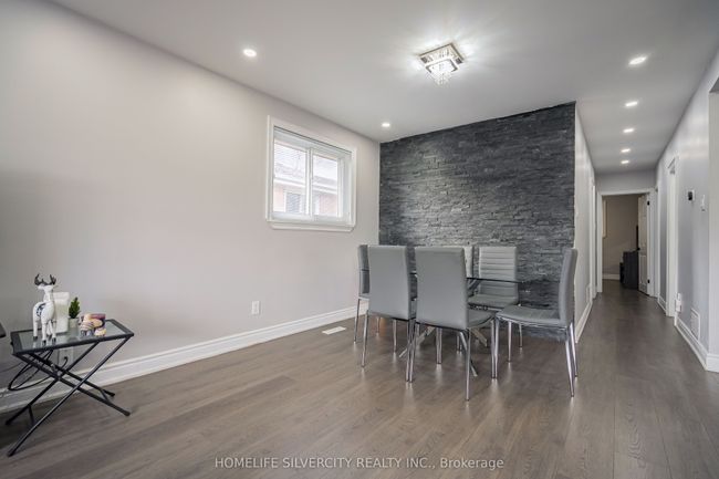 72 Brookland Dr, House other with 5 bedrooms, 4 bathrooms and 4 parking in Brampton ON | Image 6
