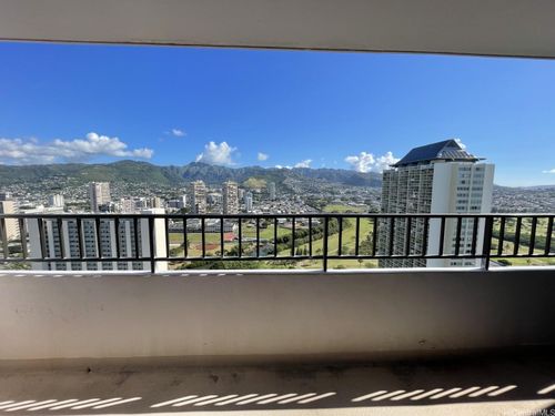 3202-2240 Kuhio Ave, Honolulu, HI, 96815-2819 | Card Image