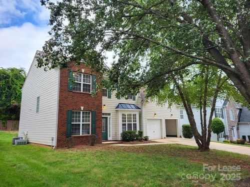11819 Fox Glen Rd, Charlotte, NC, 28269-3160 | Card Image