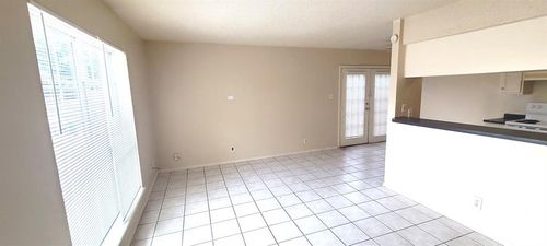apt-3-5808 Wellington Dr, Austin, TX, 78723-3285 | Card Image