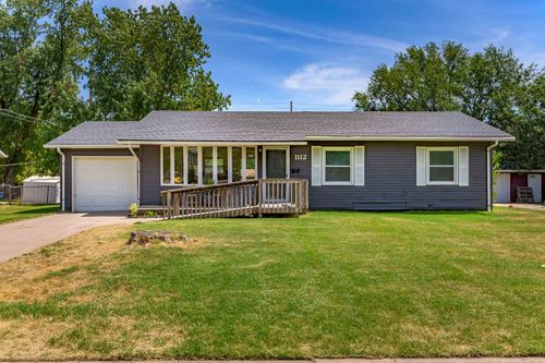 1112 N Acadia Ave, Wichita, KS, 67212-3145 | Card Image