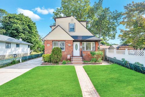 54 Hansom Pl, Roosevelt, NY, 11575-2243 | Card Image