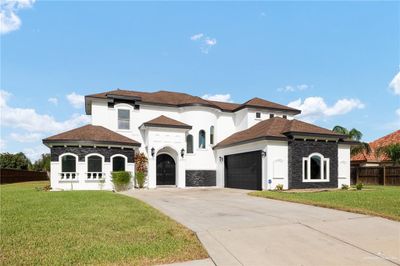 813 Sinatra Drive, House other with 3 bedrooms, 2 bathrooms and 2 parking in Edinburg TX | Image 1