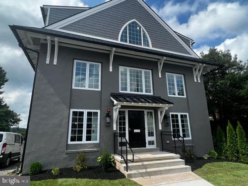 unit-4-215 E Linden St, KENNETT SQUARE, PA, 19348-2908 | Card Image
