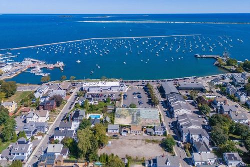 26 Howland St, Plymouth, MA, 02360-3812 | Card Image