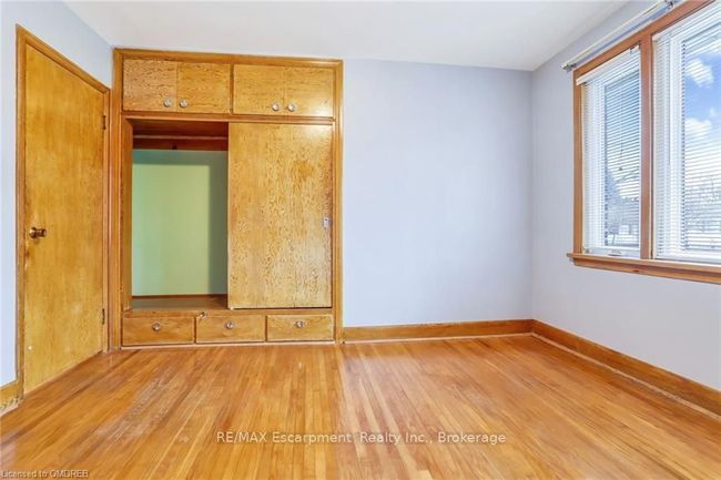 22 Ghent St, House other with 5 bedrooms, 2 bathrooms and 4 parking in Saint Catharines ON | Image 14