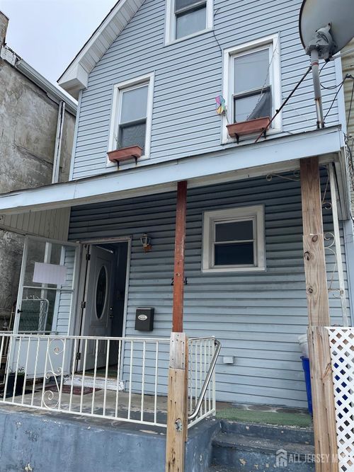 2324 Fairmount Ave, Atlantic City, NJ, 08401-4036 | Card Image