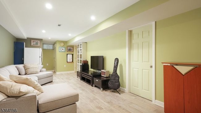 165 Rock Rd W, House other with 3 bedrooms, 3 bathrooms and null parking in Green Brook NJ | Image 24