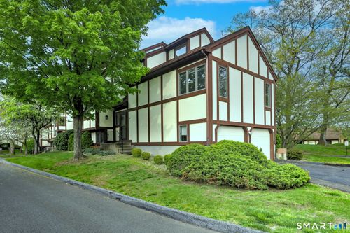 414-690 Forest Rd, West Haven, CT, 06516-7931 | Card Image