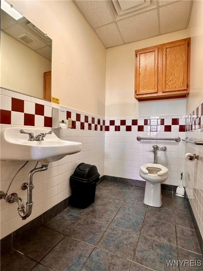 1792 Niagara St, Home with 2 bedrooms, 5 bathrooms and null parking in Buffalo NY | Image 15