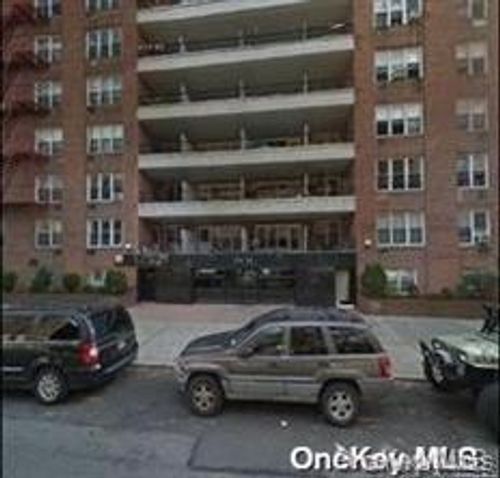 307-144-30 Roosevelt Ave, Flushing, NY, 11354-6216 | Card Image