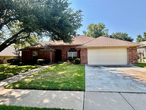 1412 Brookshire Dr, Bedford, TX, 76021-2450 | Card Image
