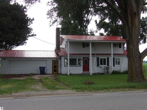 11500 N State, St. Louis, MI, 48880 | Card Image