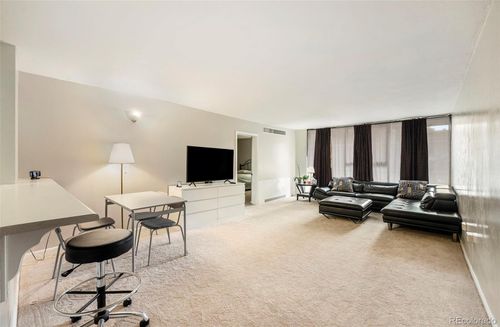 apt-3f-1020 15th St, Denver, CO, 80202-2331 | Card Image