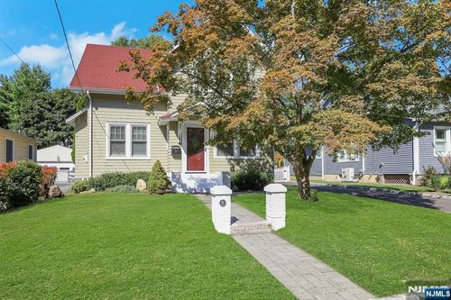 21 South Ave, Harrington Park, NJ, 07640-1826 | Card Image