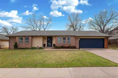 7004 48th St, Tulsa, OK, 74145-5911 | Card Image