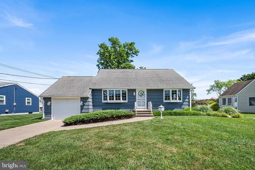 24 Doreen Rd, Hamilton, NJ, 08690-2008 | Card Image