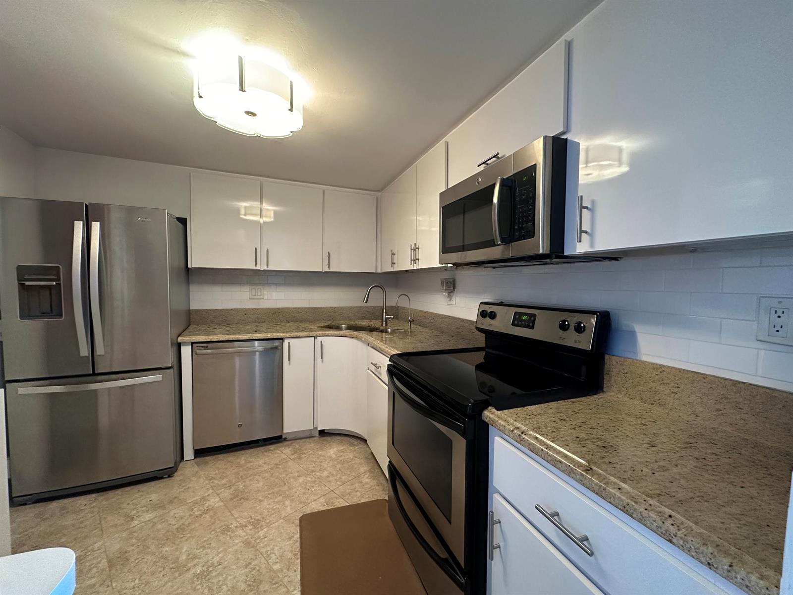 Residential Lease in West Palm Beach 4