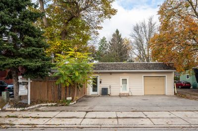 966 Princess Ave, House other with 1 bedrooms, 1 bathrooms and 4 parking in London ON | Image 1