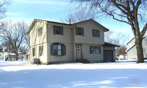 1333 Walnut St, Dawson, MN, 56232-2266 | Card Image