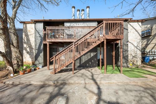 9810 Roxanna Dr, Austin, TX, 78748-6817 | Card Image
