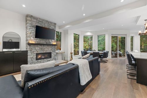 22-3295 Sunnyside Rd, Anmore, BC, V3H4Z4 | Card Image