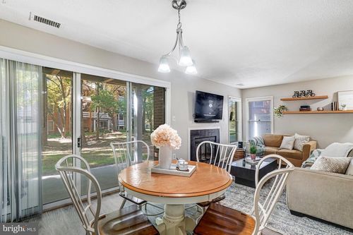 unit-l-7598 Lakeside Village Dr, FALLS CHURCH, VA, 22042-7553 | Card Image