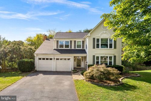 17313 Pickwick Dr, PURCELLVILLE, VA, 20132-6158 | Card Image