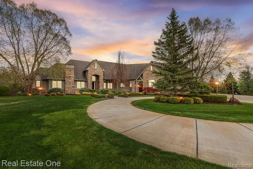 78642 Harvest Ln, Bruce Twp, MI, 48065-1819 | Card Image