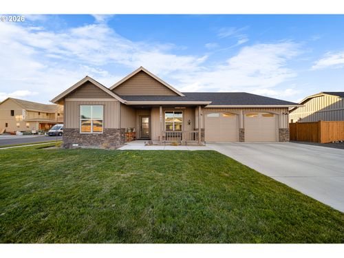 465 Se Sumner Dr, Prineville, OR, 97754-2561 | Card Image