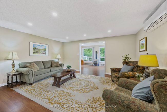 3 Pinetree Crt, House other with 2 bedrooms, 2 bathrooms and 2 parking in New Tecumseth ON | Image 13