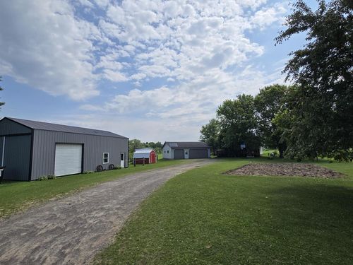 N35182 Weverstad Rd, Blair, WI, 54616-8826 | Card Image