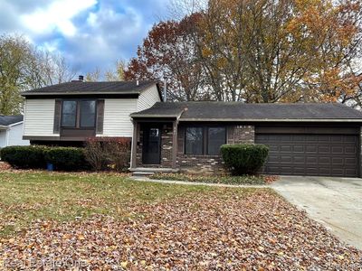 321 Tanglewood Circle, Home with 3 bedrooms, 2 bathrooms and null parking in Brighton MI | Image 1