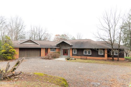 101 Golf Hill Rd, Honesdale, PA, 18431-1427 | Card Image