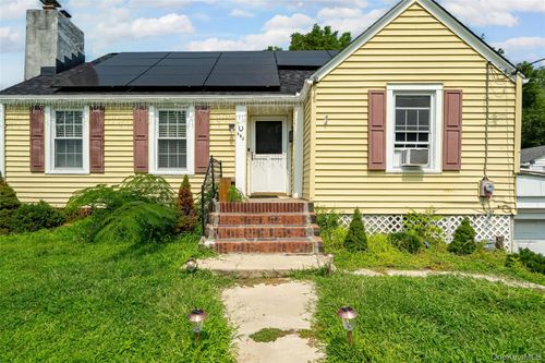 640 South St, Newburgh, NY, 12550-4165 | Card Image