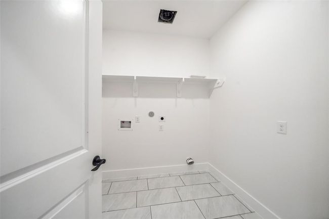 708 Azalea St, House other with 4 bedrooms, 2 bathrooms and 2 parking in Prairie View TX | Image 25