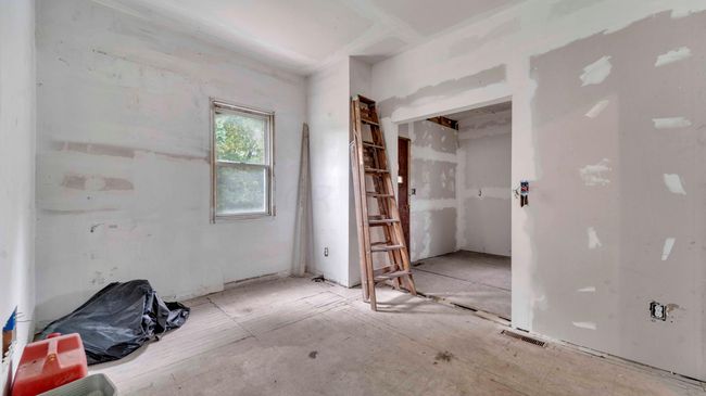 dining to kitchen | Image 8