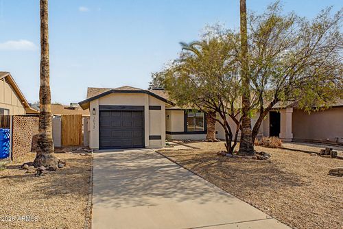 3033 W Tonopah Dr, Phoenix, AZ, 85027-3126 | Card Image