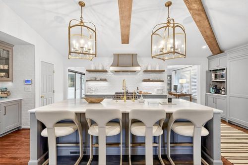 964 Buckingham Cir Nw, Atlanta, GA, 30327-2702 | Card Image