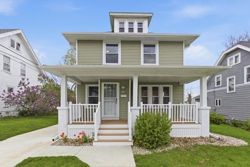 6818 Maple Terrace, Wauwatosa, WI, 53213 | Card Image