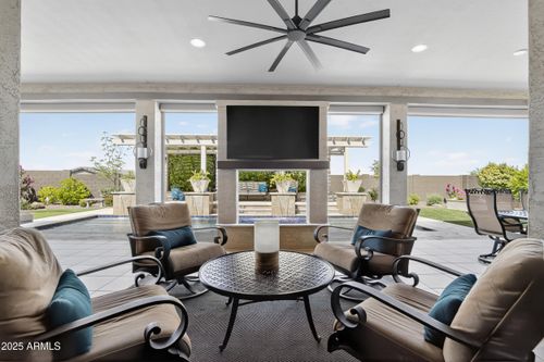 26000 N 96th Ave, Peoria, AZ, 85383-8928 | Card Image