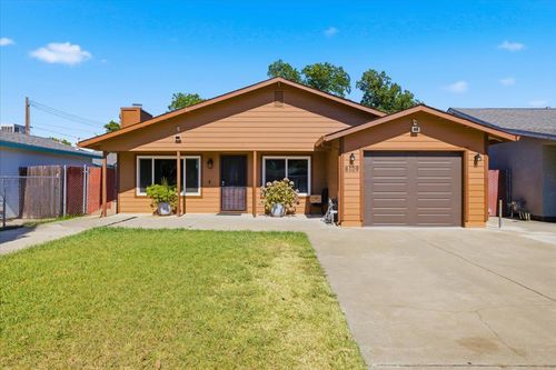 6109 6109 Hermosa St, Sacramento, CA, 95822 | Card Image