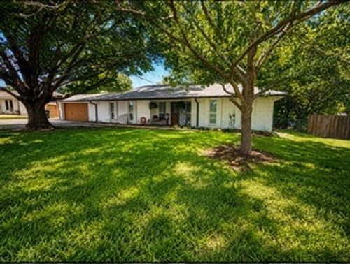 815 S 4th St, Crandall, TX, 75114-2815 | Card Image